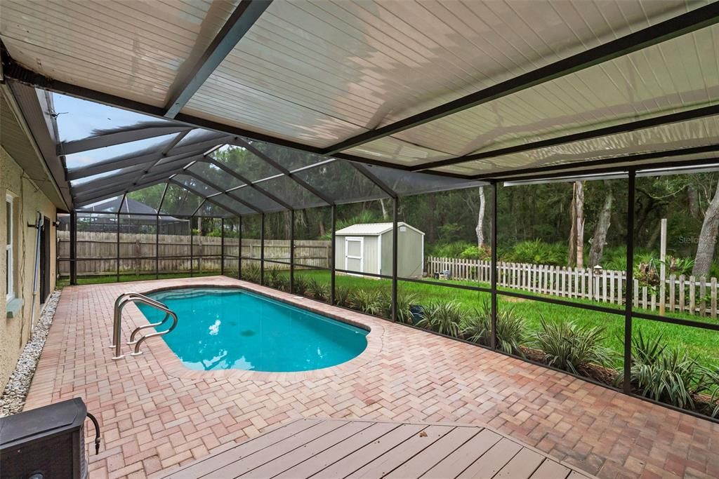 For Sale: $549,900 (4 beds, 2 baths, 2040 Square Feet)