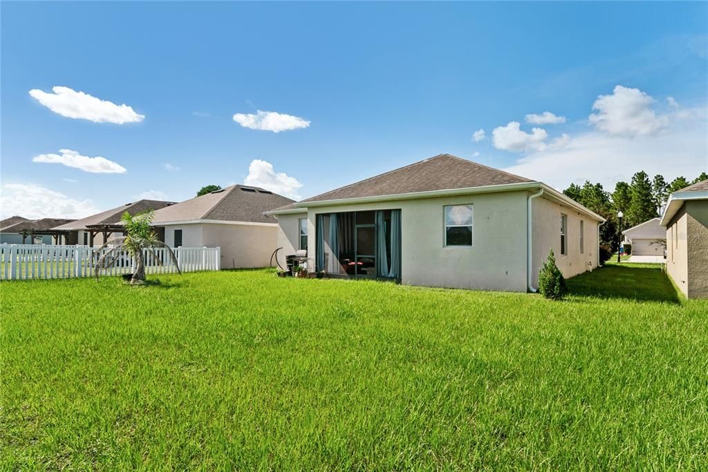 For Sale: $320,000 (3 beds, 2 baths, 1629 Square Feet)