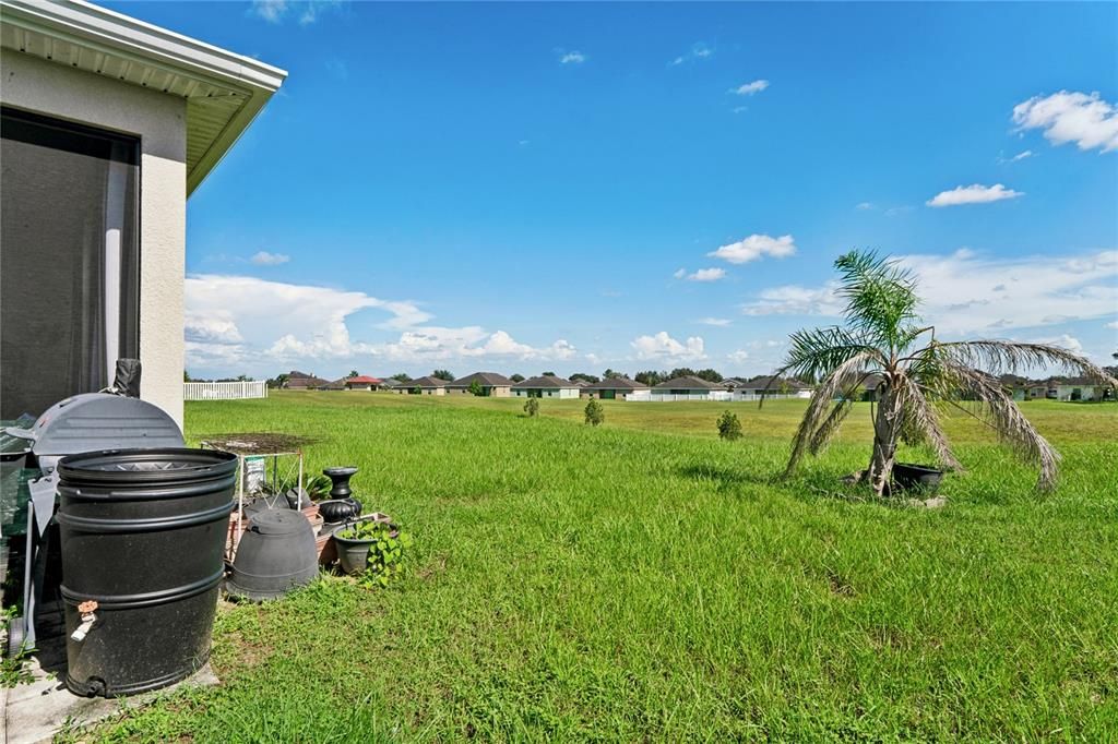 For Sale: $320,000 (3 beds, 2 baths, 1629 Square Feet)
