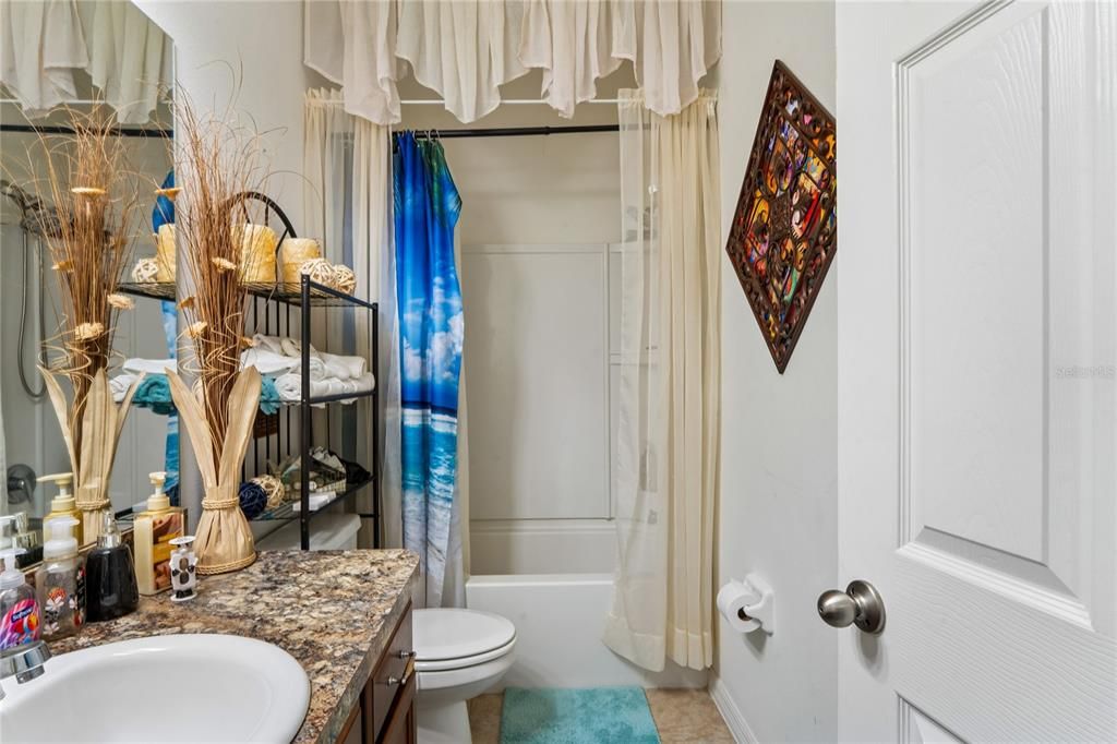 For Sale: $320,000 (3 beds, 2 baths, 1629 Square Feet)