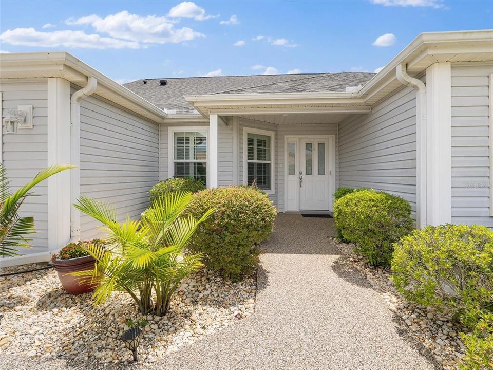For Sale: $425,000 (3 beds, 2 baths, 1887 Square Feet)