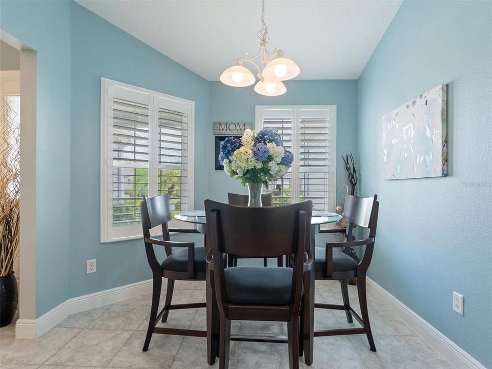 For Sale: $425,000 (3 beds, 2 baths, 1887 Square Feet)