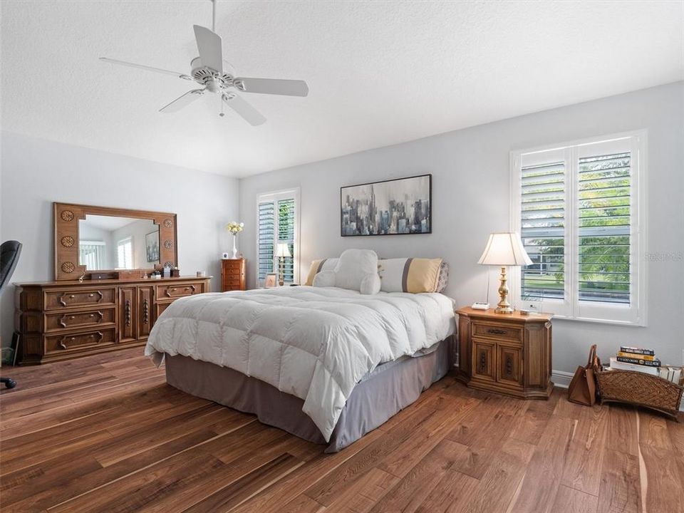 For Sale: $425,000 (3 beds, 2 baths, 1887 Square Feet)