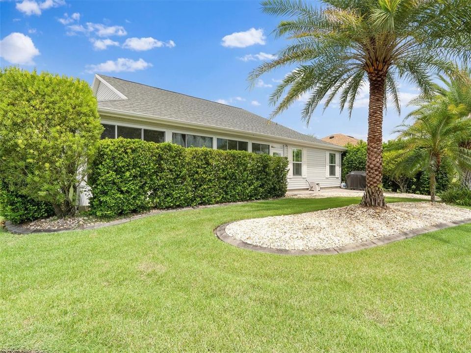 For Sale: $425,000 (3 beds, 2 baths, 1887 Square Feet)
