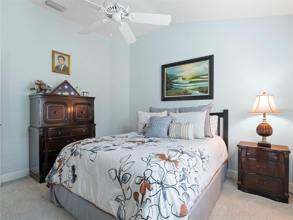 For Sale: $425,000 (3 beds, 2 baths, 1887 Square Feet)
