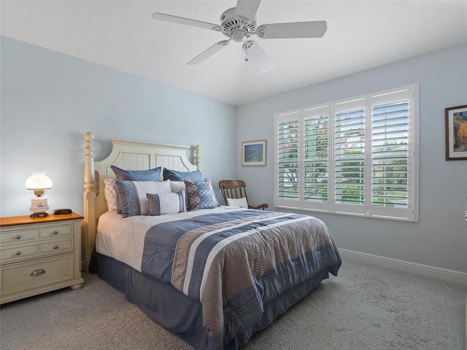 For Sale: $425,000 (3 beds, 2 baths, 1887 Square Feet)