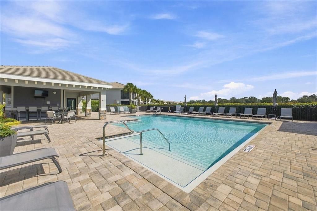 For Rent: $2,475 (2 beds, 2 baths, 1255 Square Feet)