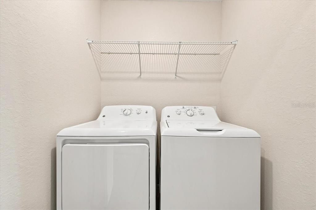 For Rent: $2,475 (2 beds, 2 baths, 1255 Square Feet)