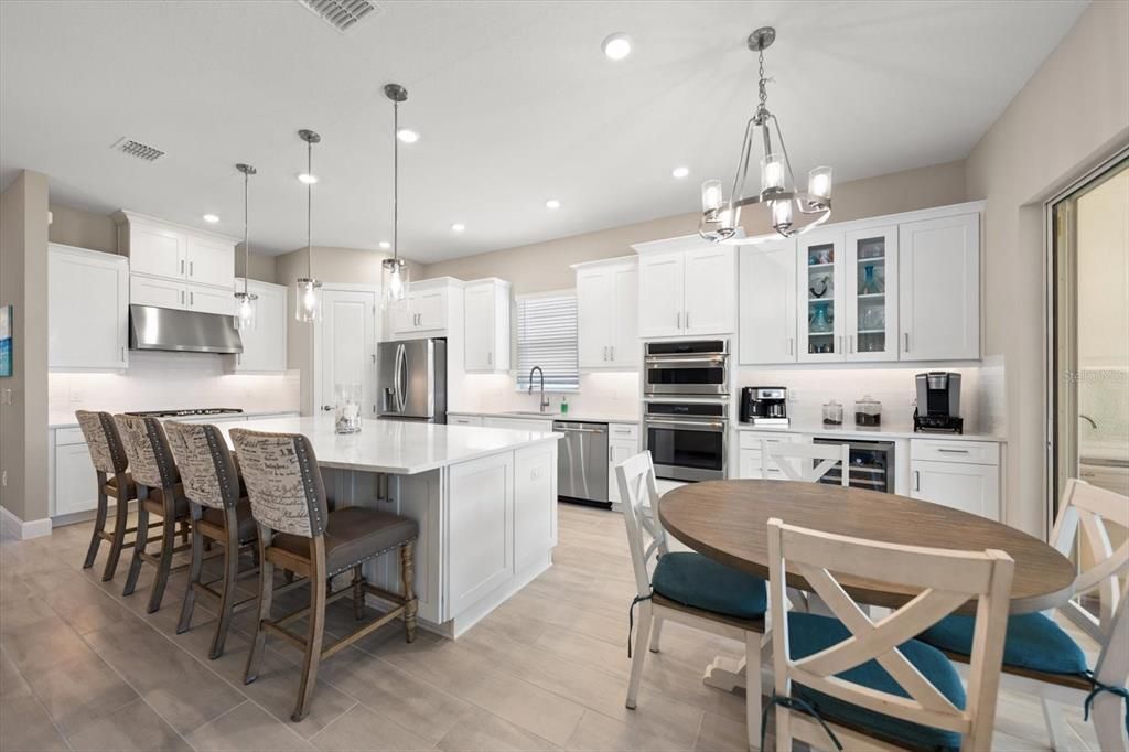 For Sale: $625,000 (3 beds, 3 baths, 2335 Square Feet)