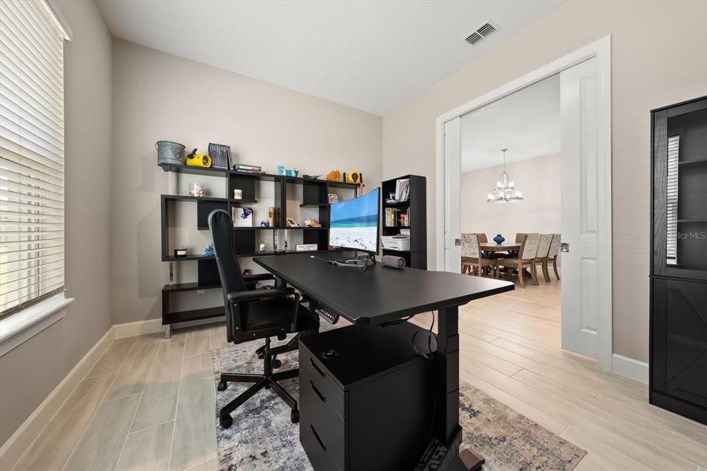 For Sale: $625,000 (3 beds, 3 baths, 2335 Square Feet)