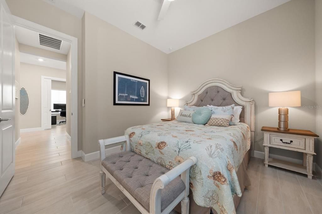 For Sale: $625,000 (3 beds, 3 baths, 2335 Square Feet)