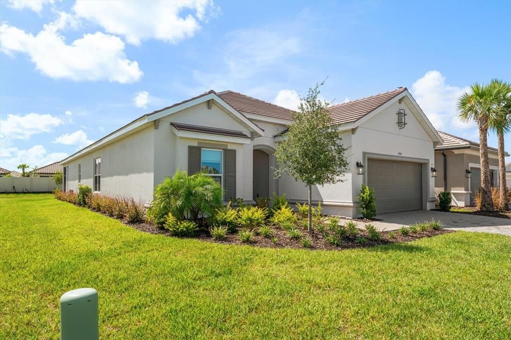 For Sale: $625,000 (3 beds, 3 baths, 2335 Square Feet)