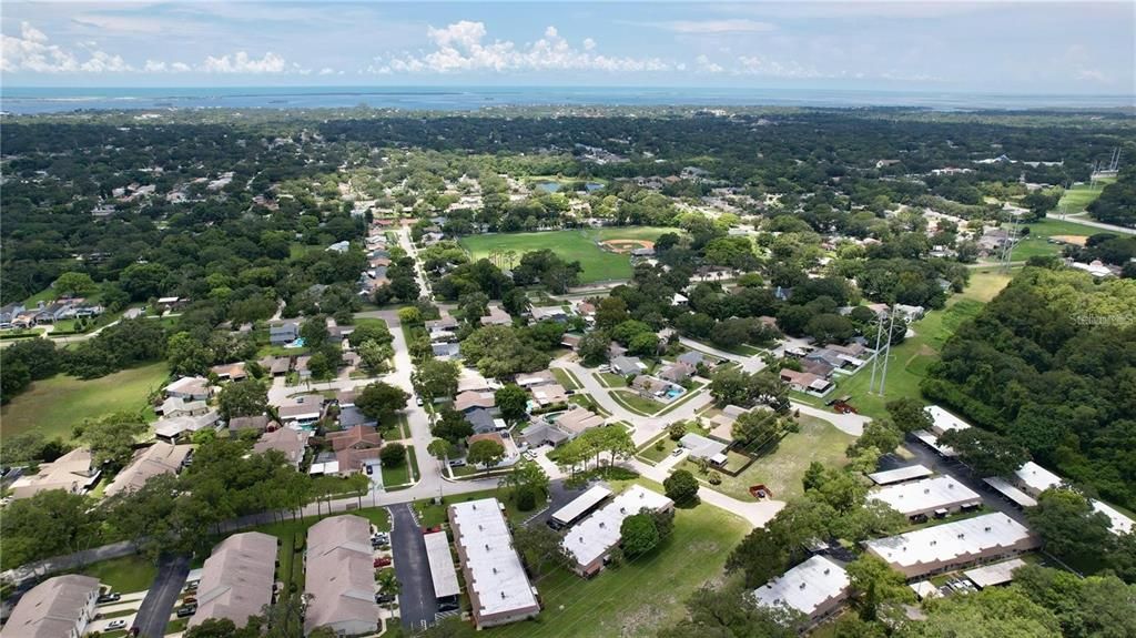 For Sale: $157,000 (1 beds, 1 baths, 707 Square Feet)
