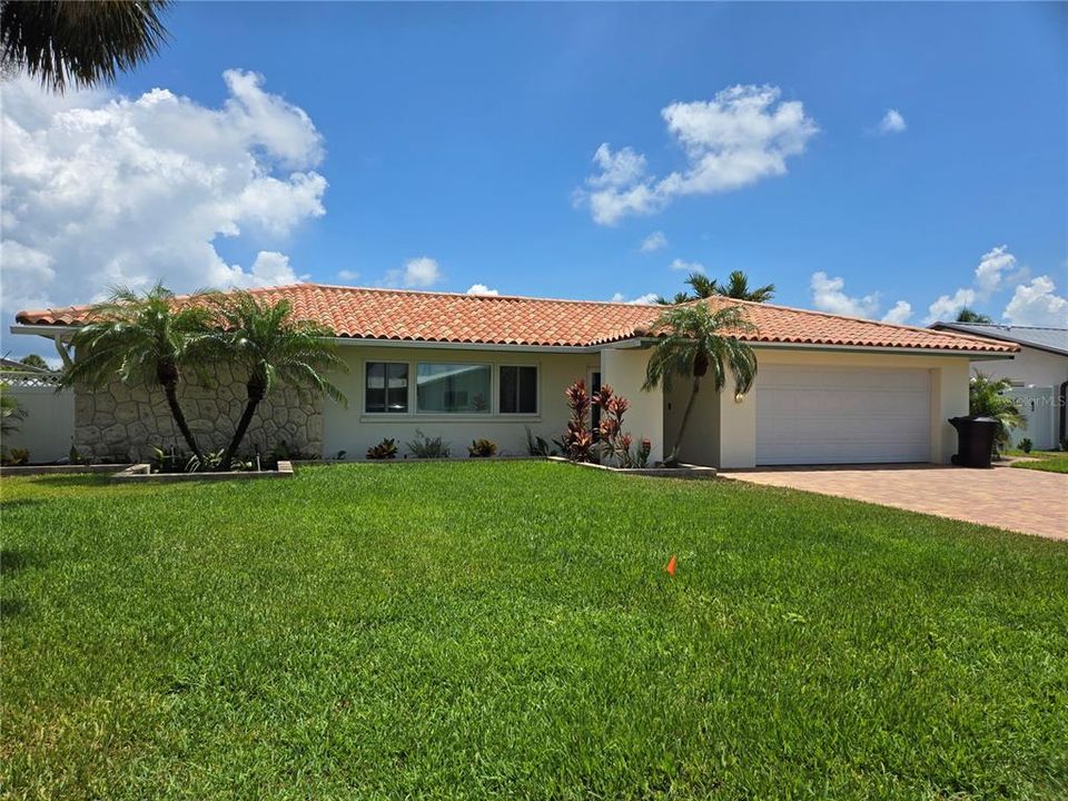 For Rent: $6,500 (22527 beds, 2 baths, 1669 Square Feet)