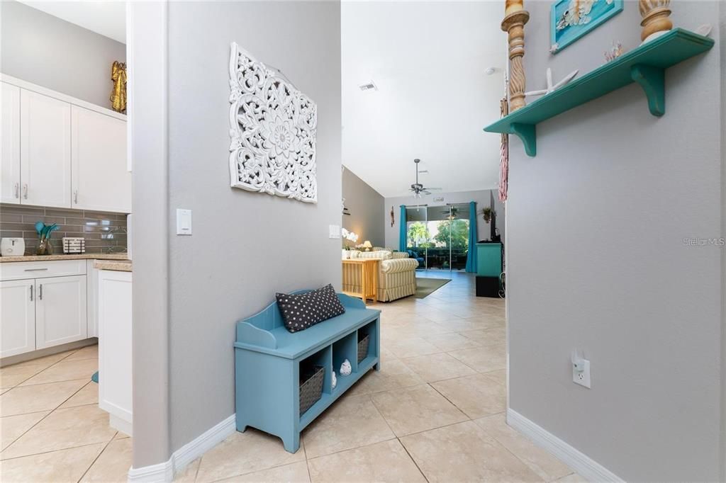 For Rent: $2,400 (3 beds, 2 baths, 1765 Square Feet)
