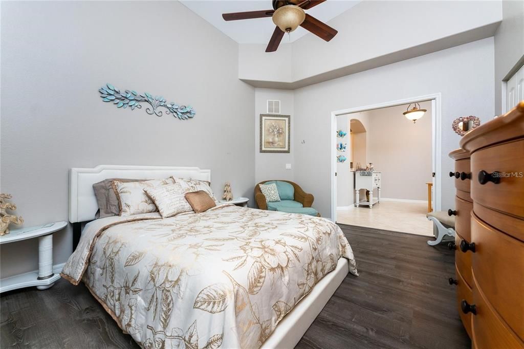 For Rent: $2,400 (3 beds, 2 baths, 1765 Square Feet)
