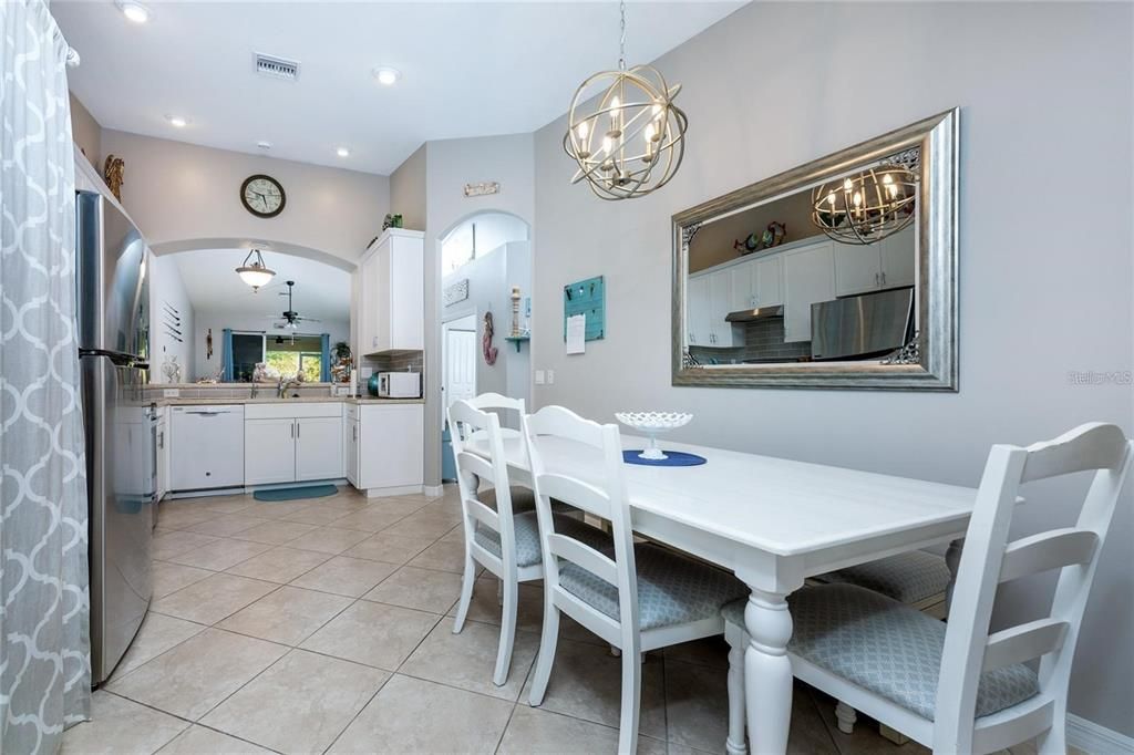 For Rent: $2,400 (3 beds, 2 baths, 1765 Square Feet)