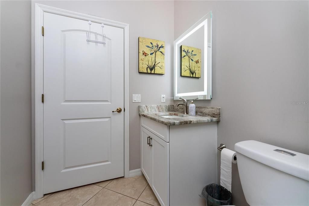 For Rent: $2,400 (3 beds, 2 baths, 1765 Square Feet)