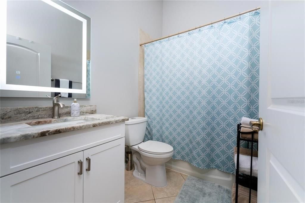 For Rent: $2,400 (3 beds, 2 baths, 1765 Square Feet)