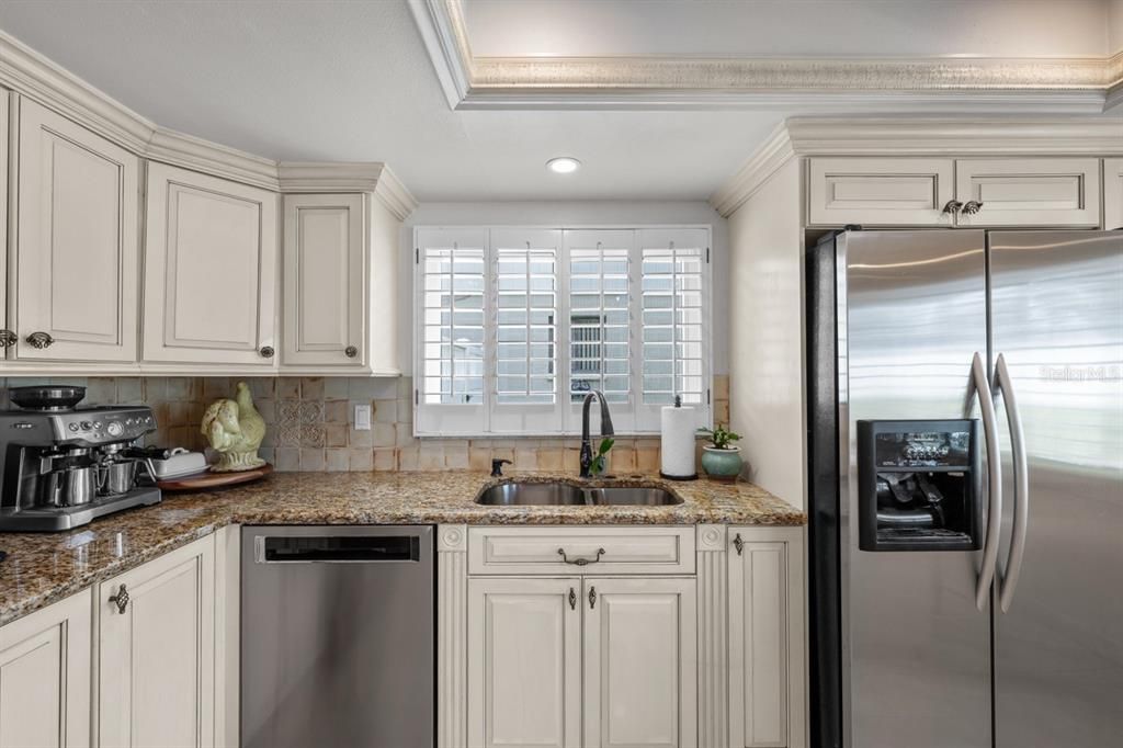 For Sale: $480,000 (3 beds, 2 baths, 1794 Square Feet)