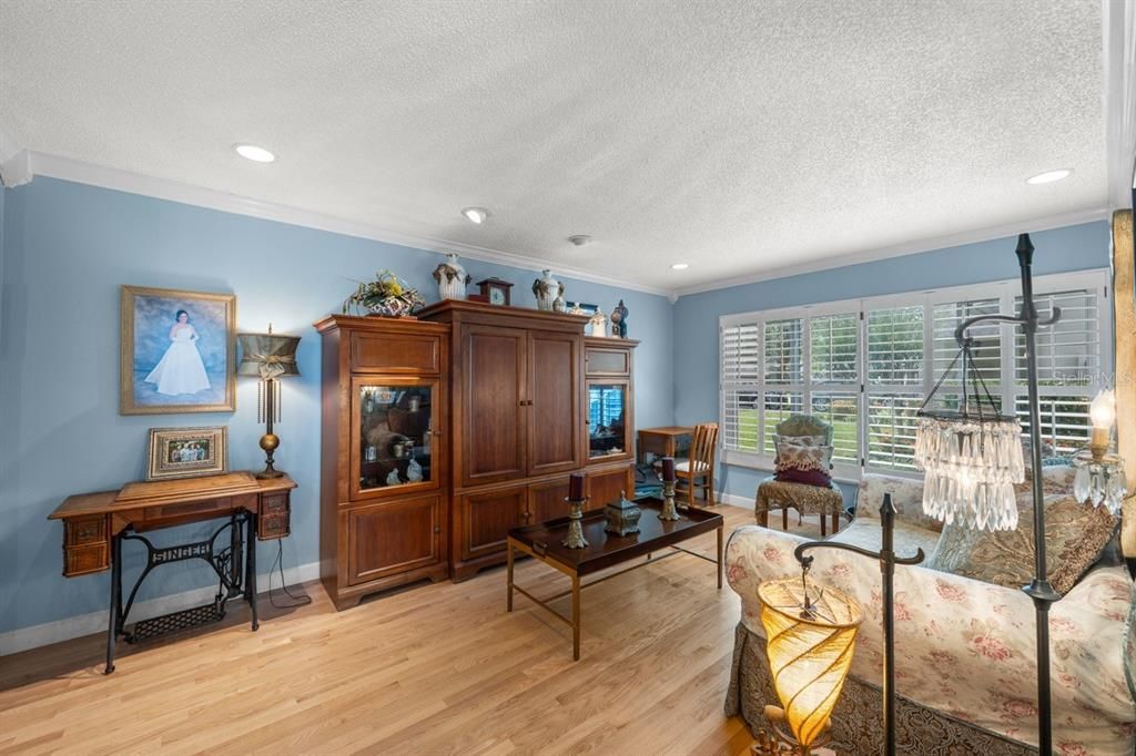 For Sale: $480,000 (3 beds, 2 baths, 1794 Square Feet)