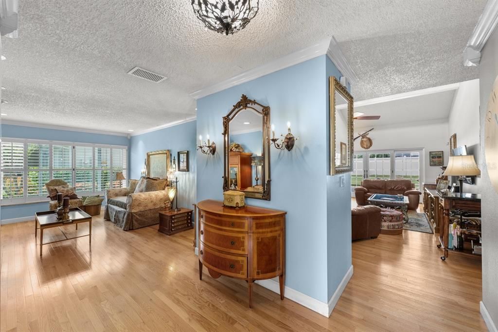 For Sale: $480,000 (3 beds, 2 baths, 1794 Square Feet)