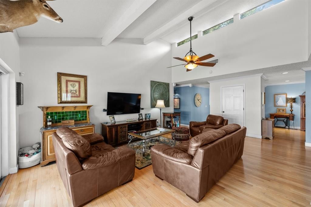 For Sale: $480,000 (3 beds, 2 baths, 1794 Square Feet)