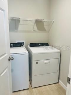 For Rent: $2,350 (4 beds, 2 baths, 2178 Square Feet)