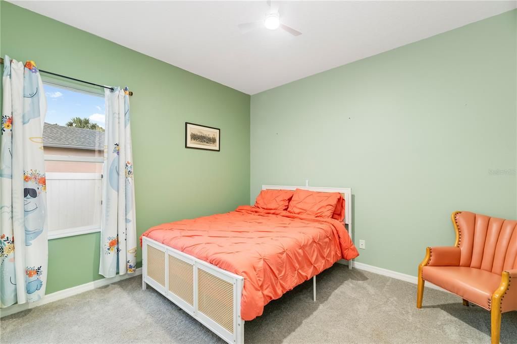 На продажу: $399,900 (3 спален, 2 ванн, 1724 Квадратных фут)