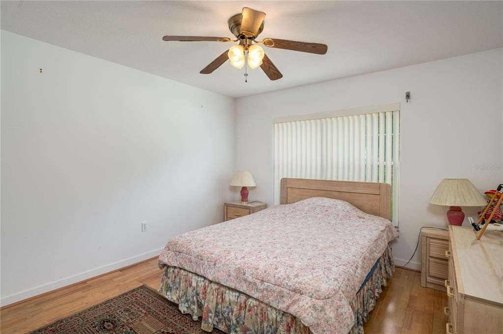 For Sale: $425,000 (2 beds, 2 baths, 1542 Square Feet)