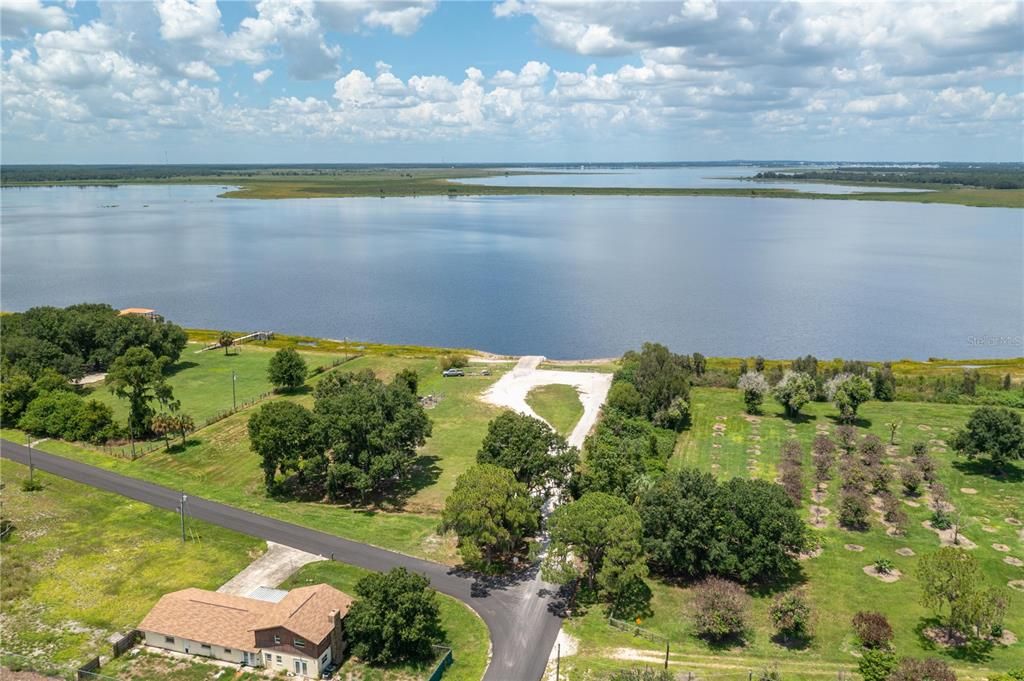 For Sale: $425,000 (2 beds, 2 baths, 1542 Square Feet)