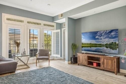 На продажу: $360,000 (2 спален, 2 ванн, 1435 Квадратных фут)