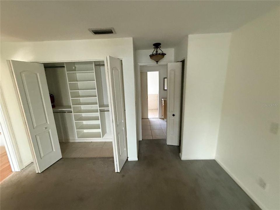 En Venta: $620,000 (3 camas, 2 baños, 2550 Pies cuadrados)