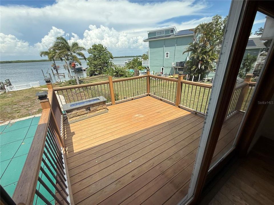 En Venta: $620,000 (3 camas, 2 baños, 2550 Pies cuadrados)