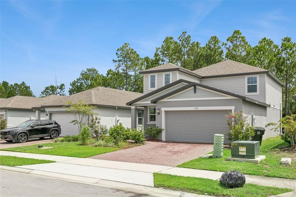 For Sale: $420,000 (4 beds, 2 baths, 2360 Square Feet)