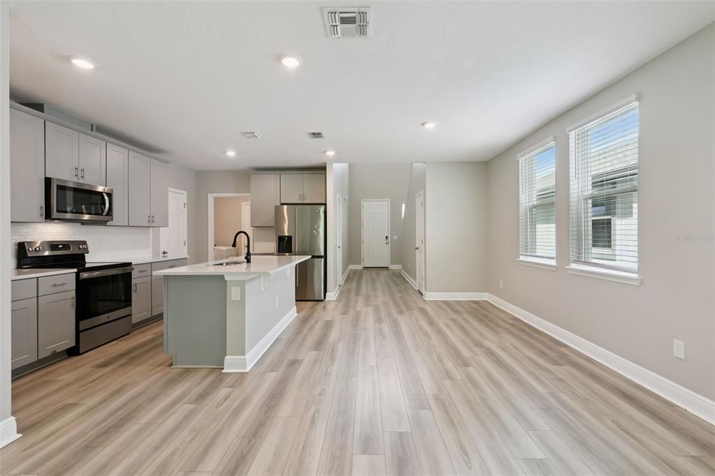 For Sale: $420,000 (4 beds, 2 baths, 2360 Square Feet)
