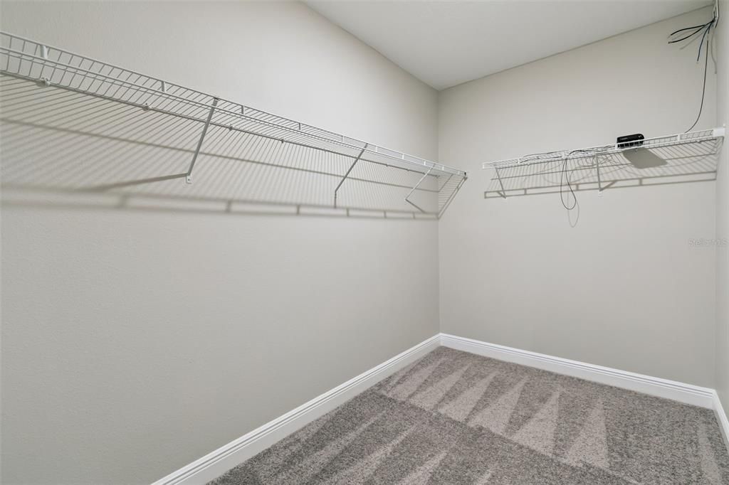 For Sale: $420,000 (4 beds, 2 baths, 2360 Square Feet)