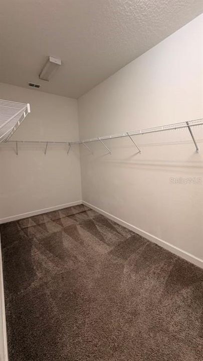 For Rent: $2,900 (3 beds, 2 baths, 2068 Square Feet)