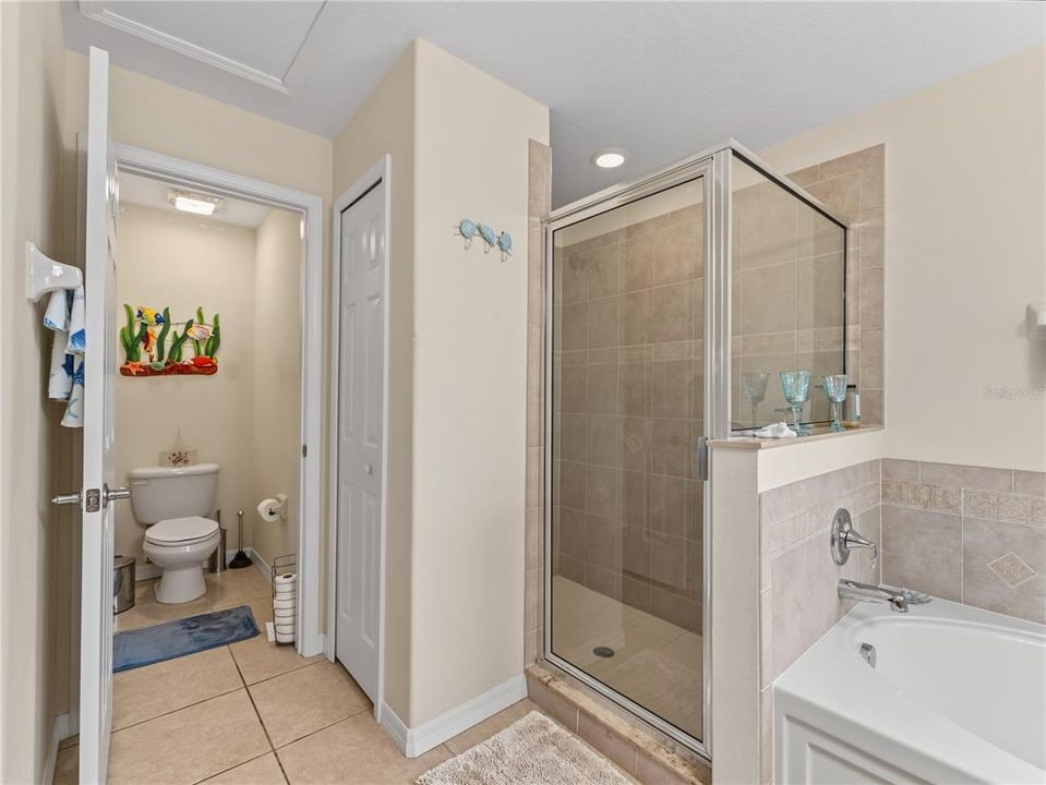 For Sale: $310,000 (3 beds, 2 baths, 1716 Square Feet)