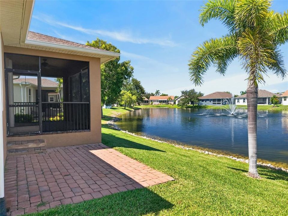For Sale: $325,000 (3 beds, 2 baths, 1557 Square Feet)