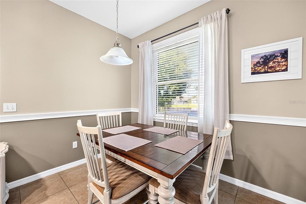 For Sale: $325,000 (3 beds, 2 baths, 1557 Square Feet)