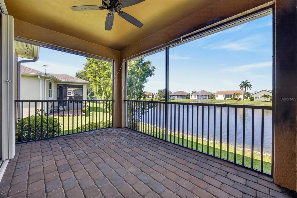 For Sale: $325,000 (3 beds, 2 baths, 1557 Square Feet)