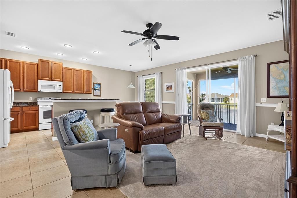 For Sale: $325,000 (3 beds, 2 baths, 1557 Square Feet)