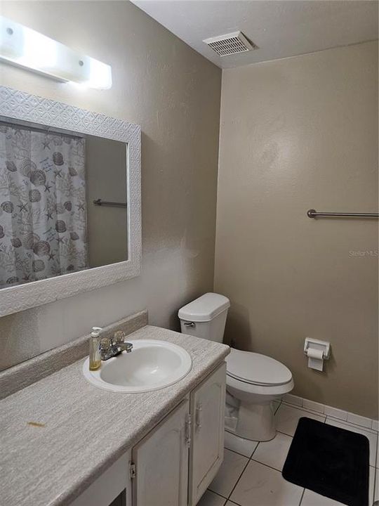 For Sale: $114,000 (2 beds, 2 baths, 976 Square Feet)