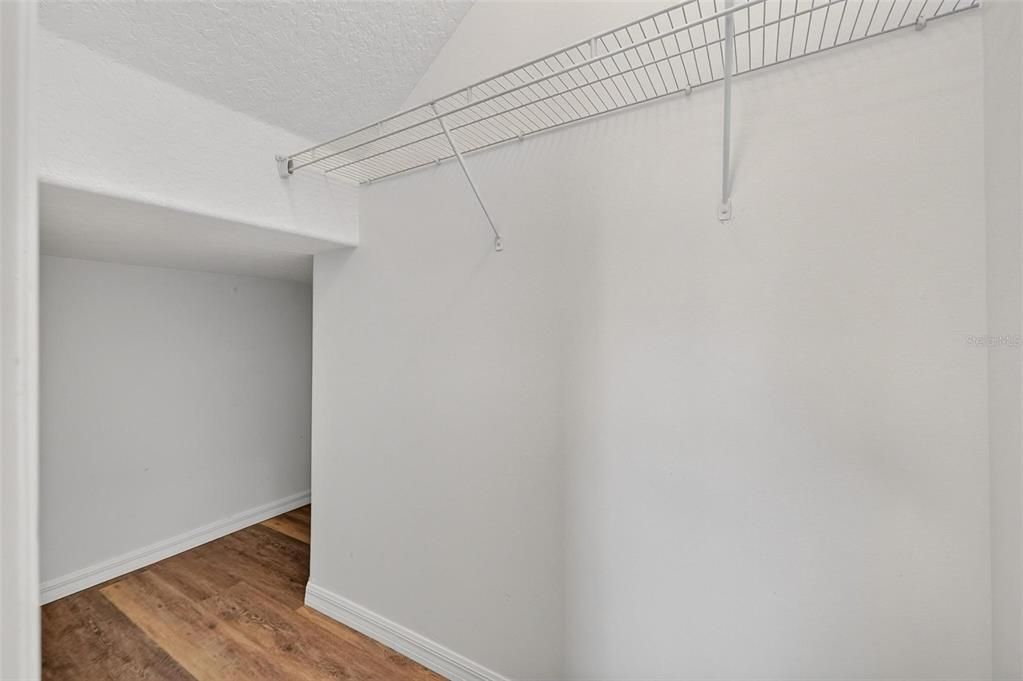 Active With Contract: $325,000 (4 beds, 2 baths, 1923 Square Feet)