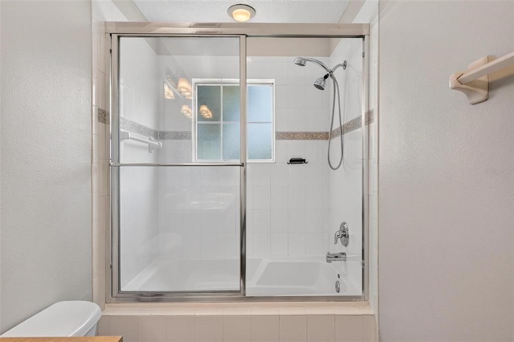 Active With Contract: $325,000 (4 beds, 2 baths, 1923 Square Feet)