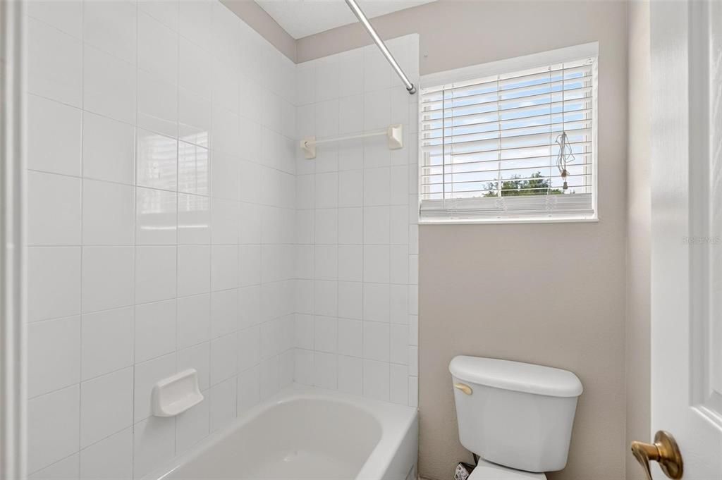 Active With Contract: $325,000 (4 beds, 2 baths, 1923 Square Feet)