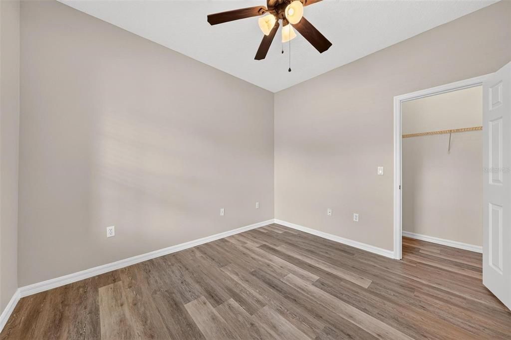 Active With Contract: $325,000 (4 beds, 2 baths, 1923 Square Feet)