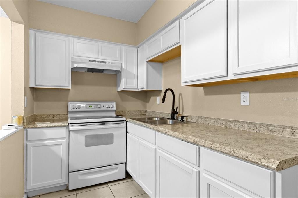 For Rent: $1,045 (1 beds, 1 baths, 500 Square Feet)