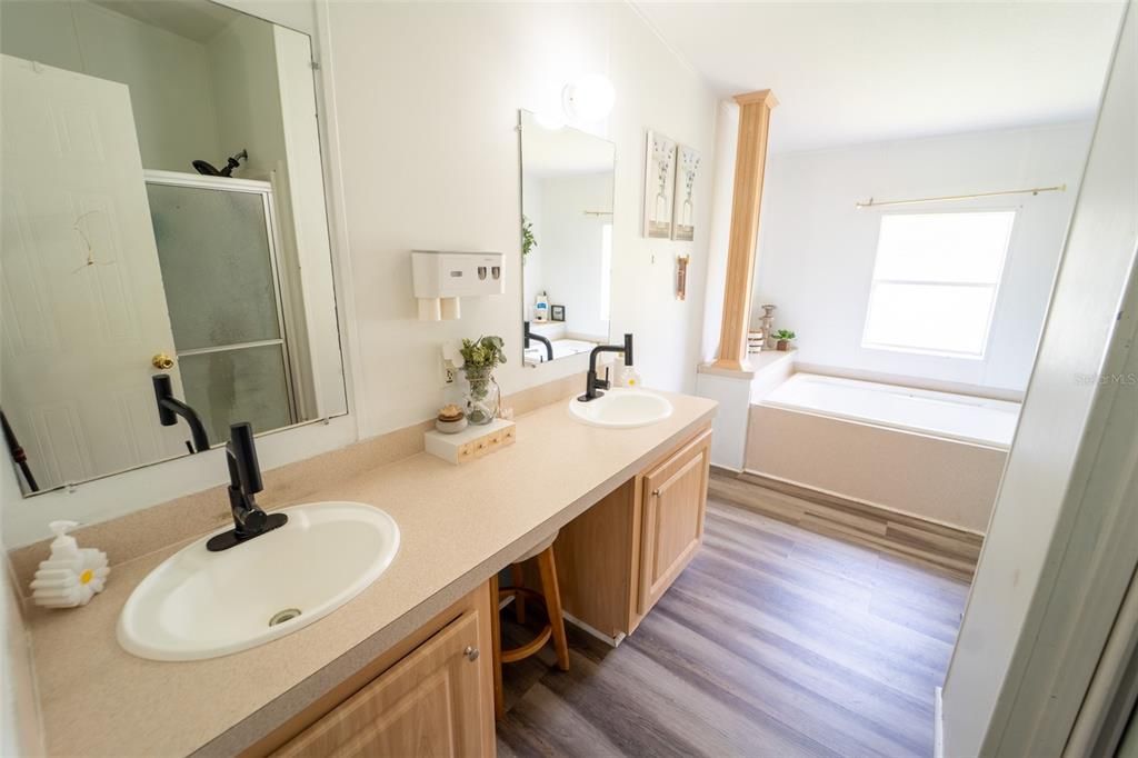For Sale: $265,000 (4 beds, 2 baths, 2432 Square Feet)